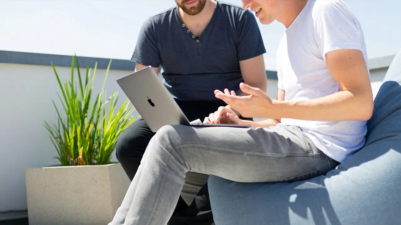 6 important points internal image 2 people with a laptop